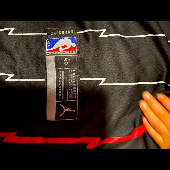 Toronto raptors jersey (7) Kyle Lowry - Picture 3 of 3